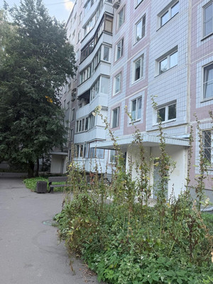 Продам трехкомнатную (3-комн.) квартиру, Голубинская ул, 15/10, Москва г