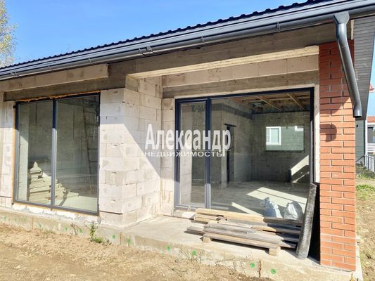 Продам дом в поселке Усадьба в Кавголово, 5-й (Усадьба в Кавголово тер.) проезд, Хиттолово массив, 29 км от города