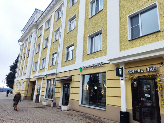 Продам многокомнатную квартиру, Московская ул, 2, Киров г