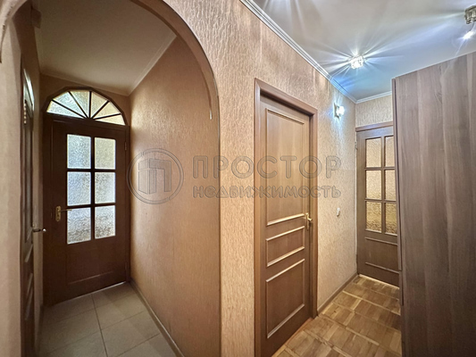 Продам трехкомнатную (3-комн.) квартиру, Комсомольский пр-кт, 19, Москва г