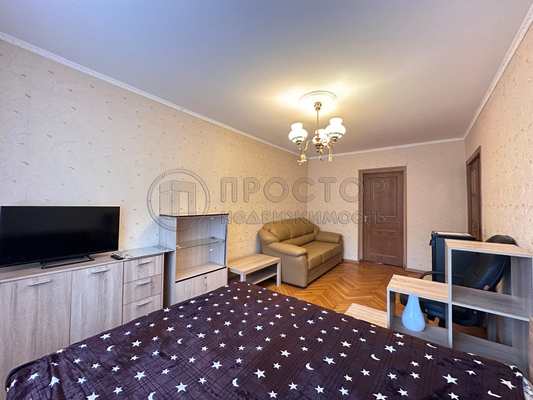 Продам трехкомнатную (3-комн.) квартиру, Комсомольский пр-кт, 19, Москва г
