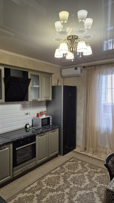 Продам двухкомнатную (2-комн.) квартиру, Кубанская ул, 52, Краснодар г