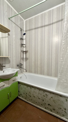 Продам однокомнатную (1-комн.) квартиру, Бориса Алексеева ул, 20к2, Астрахань г
