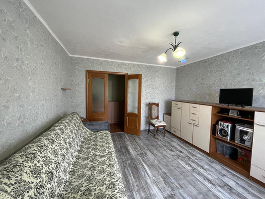 Продам трехкомнатную (3-комн.) квартиру, 40 лет Октября ул, 45к4, Белореченск г