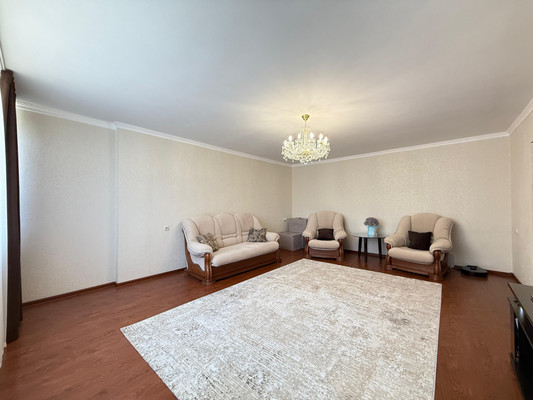 Продам многокомнатную квартиру, Кулиева пр-кт, 2кБ, Нальчик г
