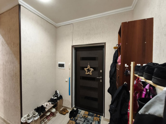 Продам трехкомнатную (3-комн.) квартиру, Калараша ул, 54Д, Туапсе г