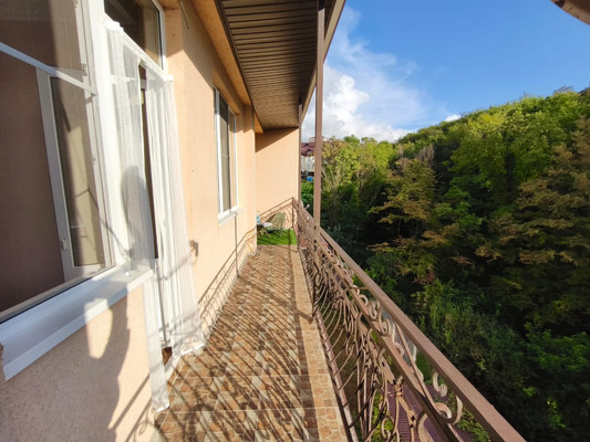 Продам трехкомнатную (3-комн.) квартиру, Калараша ул, 54Д, Туапсе г