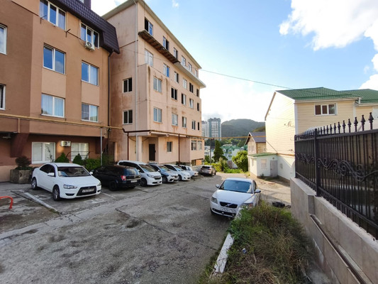 Продам трехкомнатную (3-комн.) квартиру, Калараша ул, 54Д, Туапсе г