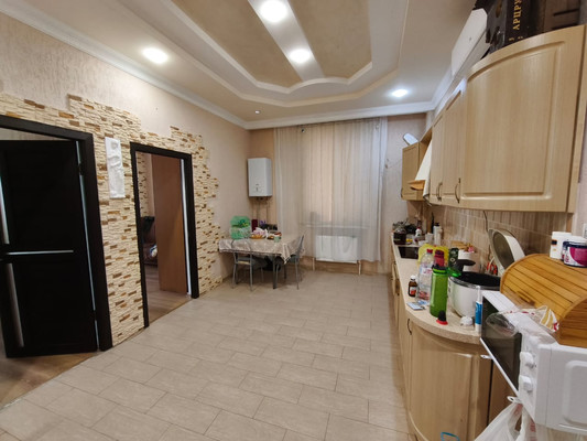 Продам трехкомнатную (3-комн.) квартиру, Калараша ул, 54Д, Туапсе г