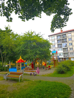 Продам трехкомнатную (3-комн.) квартиру, Цветочная ул, 1, Светлогорск г