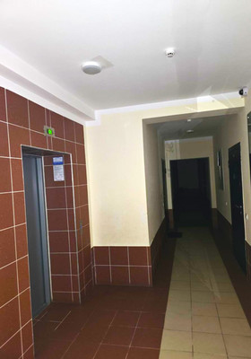 Продам трехкомнатную (3-комн.) квартиру, Цветочная ул, 1, Светлогорск г