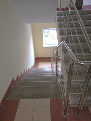 Продам трехкомнатную (3-комн.) квартиру, Цветочная ул, 1, Светлогорск г