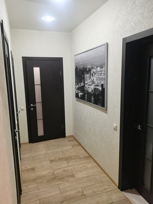 Продам двухкомнатную (2-комн.) квартиру, Школьная (Западный мкр.) ул, 1, Октябрьский рп