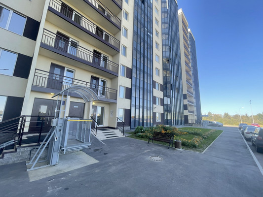 Продам трехкомнатную (3-комн.) квартиру, Уланская ул, 1, Куттузи д