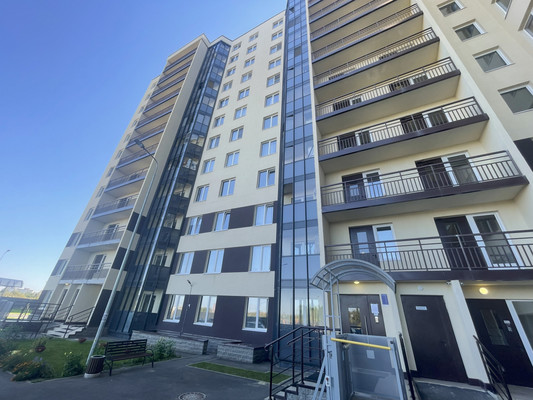 Продам трехкомнатную (3-комн.) квартиру, Уланская ул, 1, Куттузи д