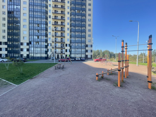 Продам трехкомнатную (3-комн.) квартиру, Уланская ул, 1, Куттузи д