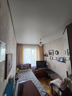 Продам многокомнатную квартиру, Братьев Касимовых ул, 40, Казань г