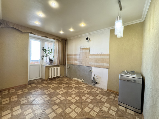 Продам двухкомнатную (2-комн.) квартиру, Красный Маяк ул, 104, Брянск г