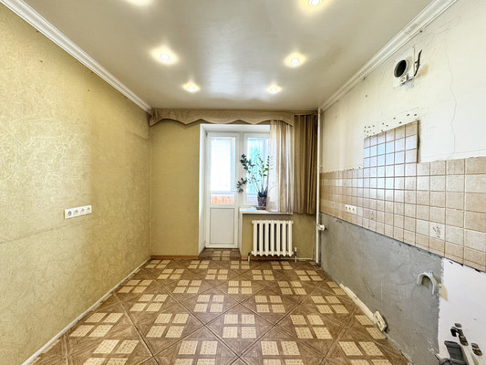 Продам двухкомнатную (2-комн.) квартиру, Красный Маяк ул, 104, Брянск г