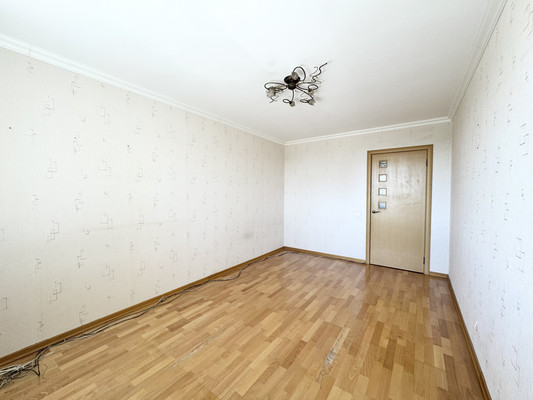 Продам двухкомнатную (2-комн.) квартиру, Красный Маяк ул, 104, Брянск г