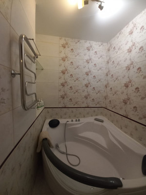 Продам двухкомнатную (2-комн.) квартиру, Лермонтова ул, 118, Анапа г