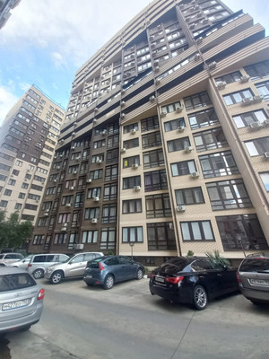 Продам двухкомнатную (2-комн.) квартиру, Лермонтова ул, 118, Анапа г