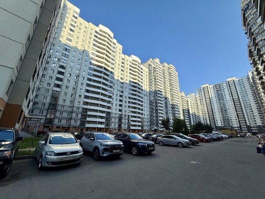 Продам двухкомнатную (2-комн.) квартиру, Композиторов ул, 12Б, Санкт-Петербург г