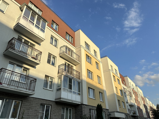 Продам трехкомнатную (3-комн.) квартиру, Юнтоловский пр-кт, 49к5, Санкт-Петербург г