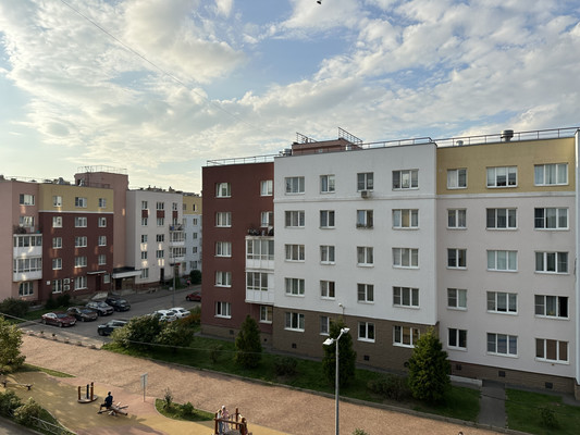 Продам трехкомнатную (3-комн.) квартиру, Юнтоловский пр-кт, 49к5, Санкт-Петербург г