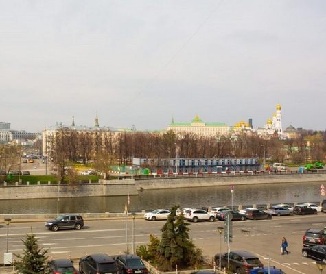 Продам трехкомнатную (3-комн.) квартиру, Большая Полянка ул, 1/3, Москва г
