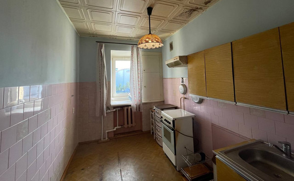 Продам двухкомнатную (2-комн.) квартиру, Пионерская ул, 48, Ханты-Мансийск г