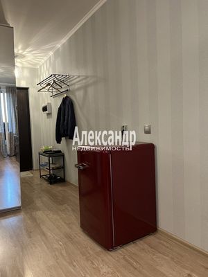 Продам однокомнатную (1-комн.) квартиру, Воронцовский б-р, 19к1, Мурино п