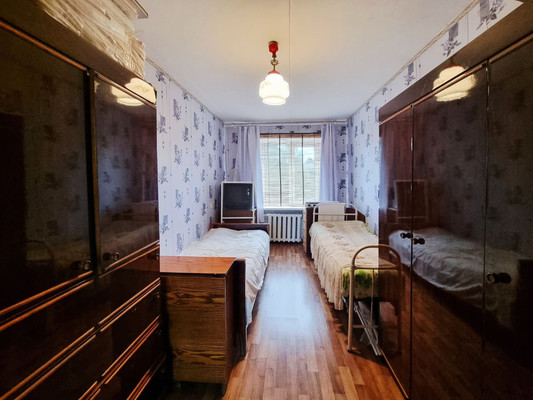 Продам двухкомнатную (2-комн.) квартиру, М.Горького ул, 4, Медвежьегорск г