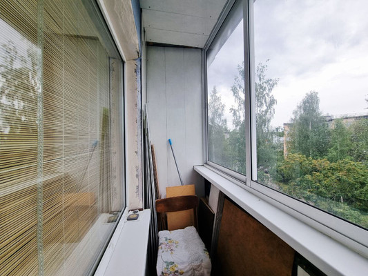 Продам двухкомнатную (2-комн.) квартиру, М.Горького ул, 4, Медвежьегорск г