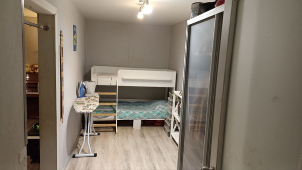 Продам двухкомнатную (2-комн.) квартиру, Дыбенко ул, 46, Симферополь г
