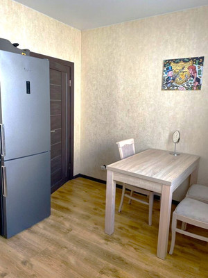 Продам двухкомнатную (2-комн.) квартиру, Тихая ул, 257, Калининград г
