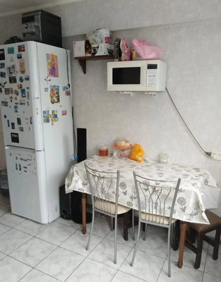 Продам трехкомнатную (3-комн.) квартиру, Новороссийская ул, 72, Армавир г