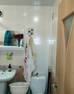 Продам трехкомнатную (3-комн.) квартиру, Новороссийская ул, 72, Армавир г