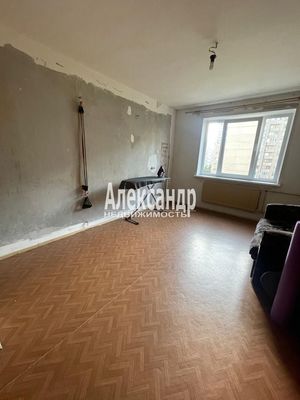 Продам трехкомнатную (3-комн.) квартиру, Планерная ул, 71к3, Санкт-Петербург г