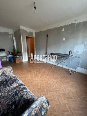 Продам трехкомнатную (3-комн.) квартиру, Планерная ул, 71к3, Санкт-Петербург г