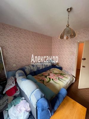 Продам трехкомнатную (3-комн.) квартиру, Планерная ул, 71к3, Санкт-Петербург г