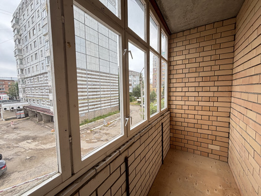 Продам однокомнатную (1-комн.) квартиру, Ленина ул, 24, Сыктывкар г