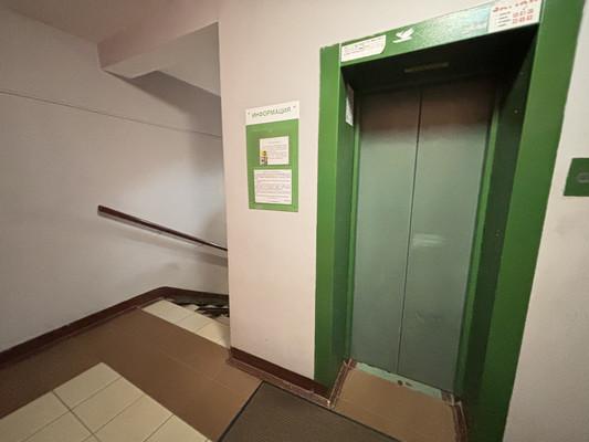 Продам однокомнатную (1-комн.) квартиру, Ленина ул, 24, Сыктывкар г