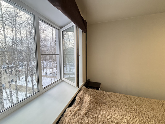 Продам двухкомнатную (2-комн.) квартиру, Чернова ул, 10, Сыктывкар г