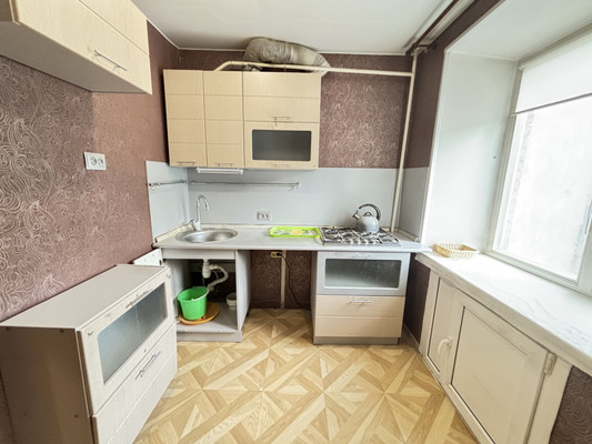 Продам двухкомнатную (2-комн.) квартиру, Коммунистическая ул, 88, Сыктывкар г