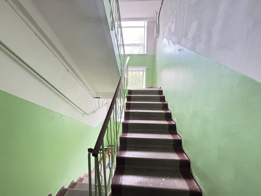 Продам двухкомнатную (2-комн.) квартиру, Коммунистическая ул, 88, Сыктывкар г