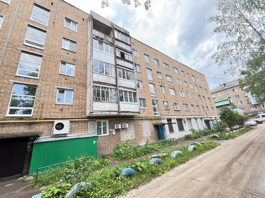 Продам двухкомнатную (2-комн.) квартиру, Коммунистическая ул, 88, Сыктывкар г