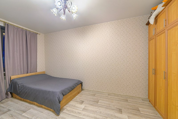 Продам двухкомнатную (2-комн.) квартиру, Мира ул, 36, Пенза г