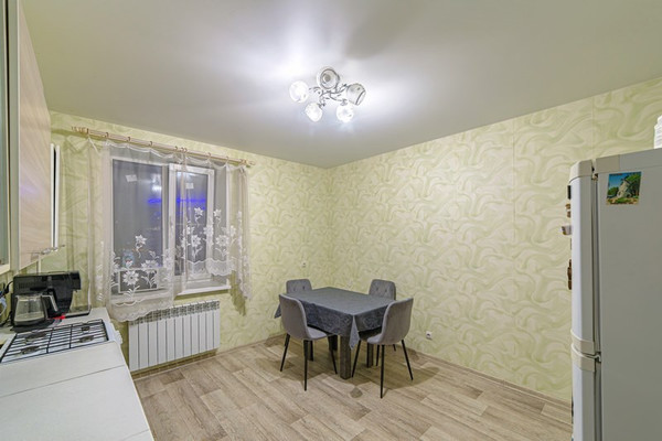 Продам двухкомнатную (2-комн.) квартиру, Мира ул, 36, Пенза г