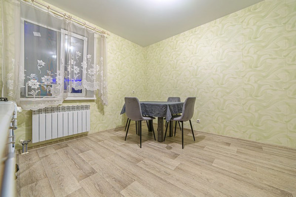 Продам двухкомнатную (2-комн.) квартиру, Мира ул, 36, Пенза г